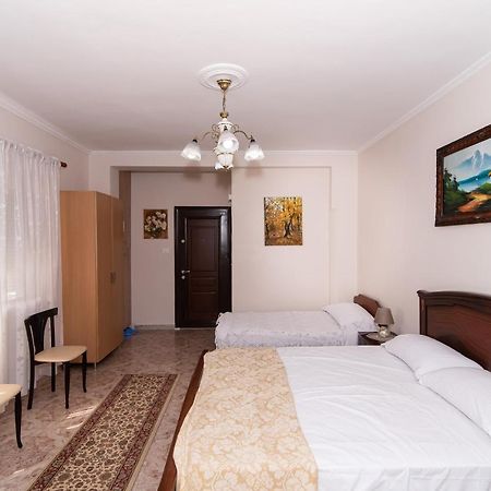 Erla'S Apartment تيرانا المظهر الخارجي الصورة