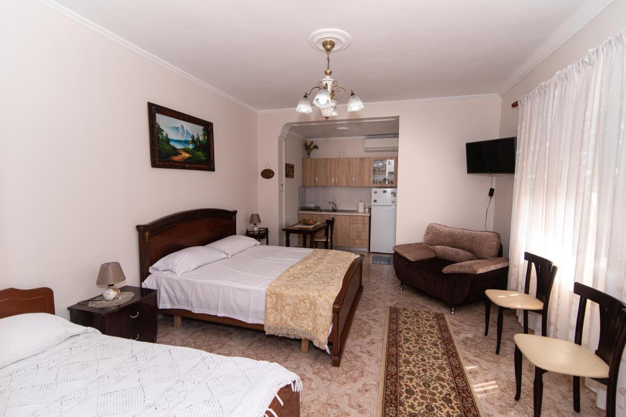 Erla'S Apartment تيرانا المظهر الخارجي الصورة